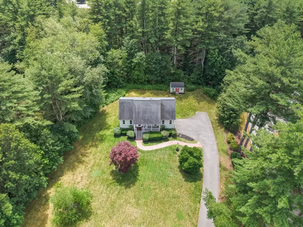 Bolton, MA 01740,8 Autumn Ln