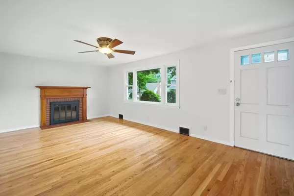 Springfield, MA 01118,32 Pine Hill Road