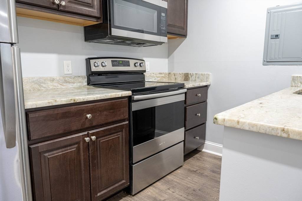 Haverhill, MA 01835,225 South Main St #10