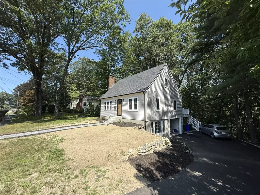 Holden, MA 01520,60 Duxbury Dr