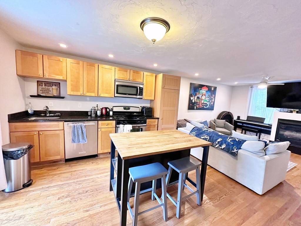 Boston, MA 02128,364 Sumner St #2
