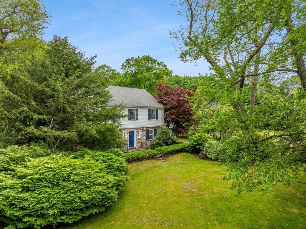 Mansfield, MA 02048,220 S Main St