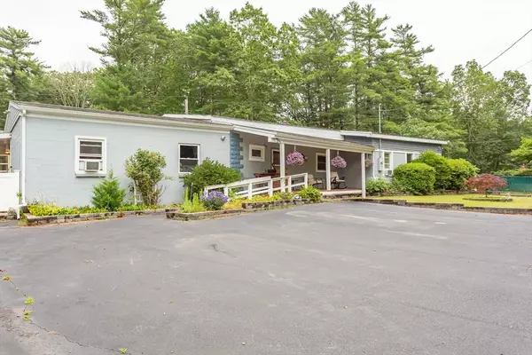 Middleboro, MA 02346,255 Wareham St