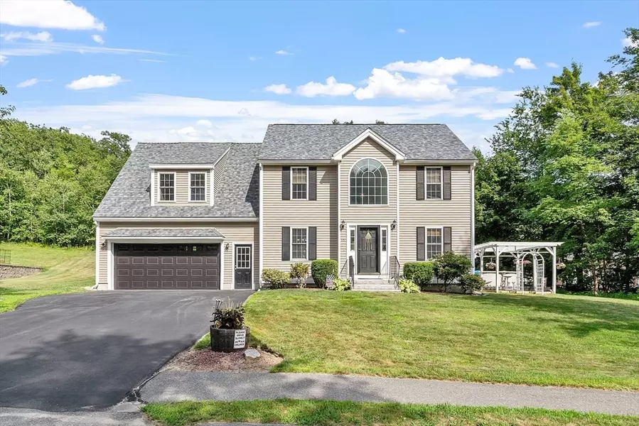 15 Quarry Ln, Fitchburg, MA 01420
