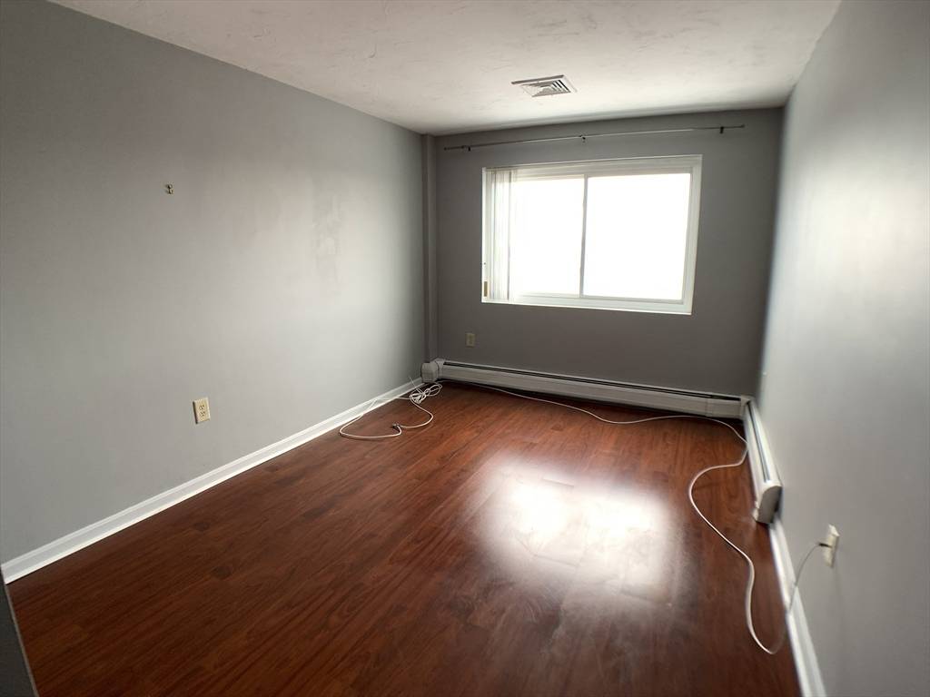 Quincy, MA 02169,230 Willard St #604