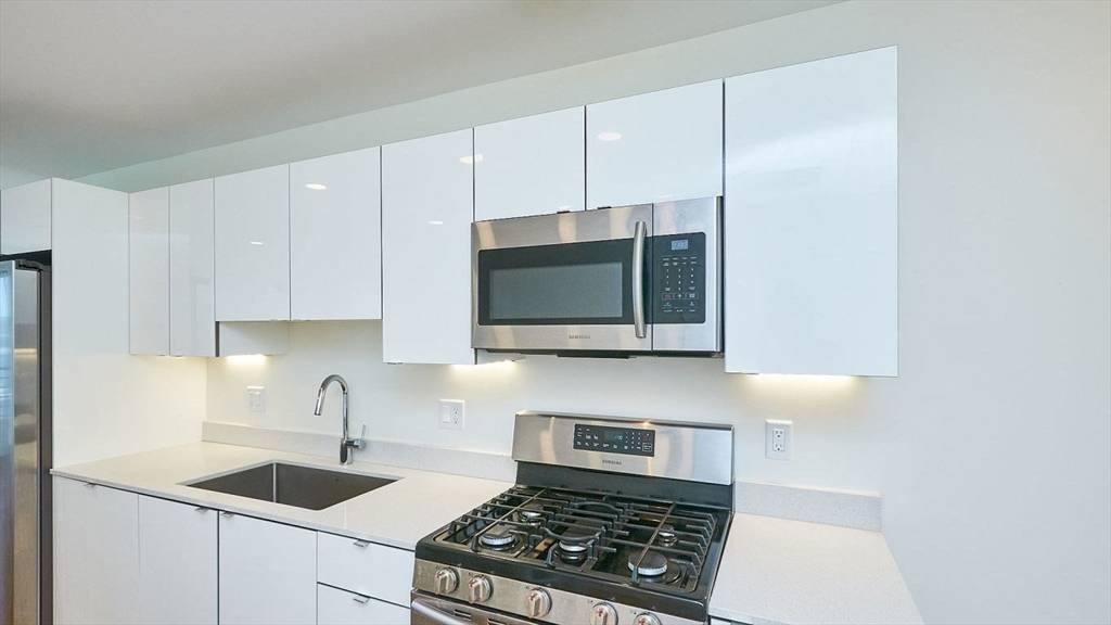 Boston, MA 02128,250 Meridian St #402