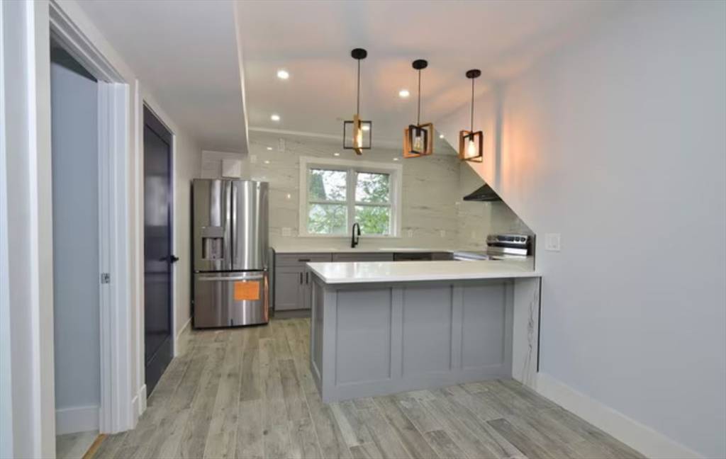Boston, MA 02124,116 Evans St #2