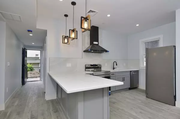 Boston, MA 02124,116 Evans St #1