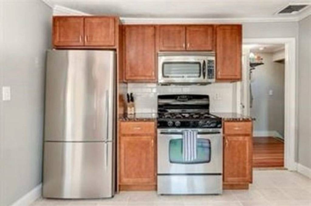 Boston, MA 02127,9 P Street #3