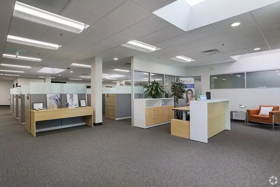 34 Commerce Way #L-M, Woburn, MA 01801