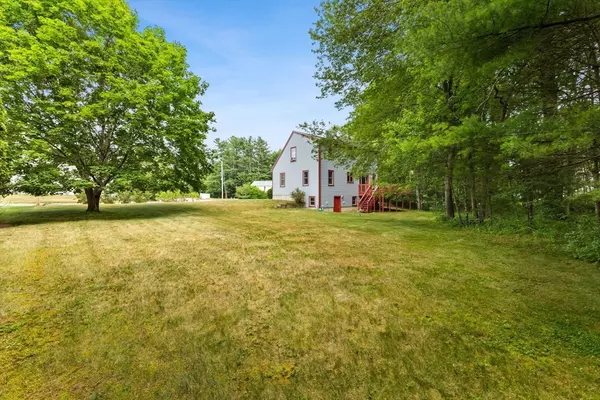 Taunton, MA 02780,71 Pondview Circle