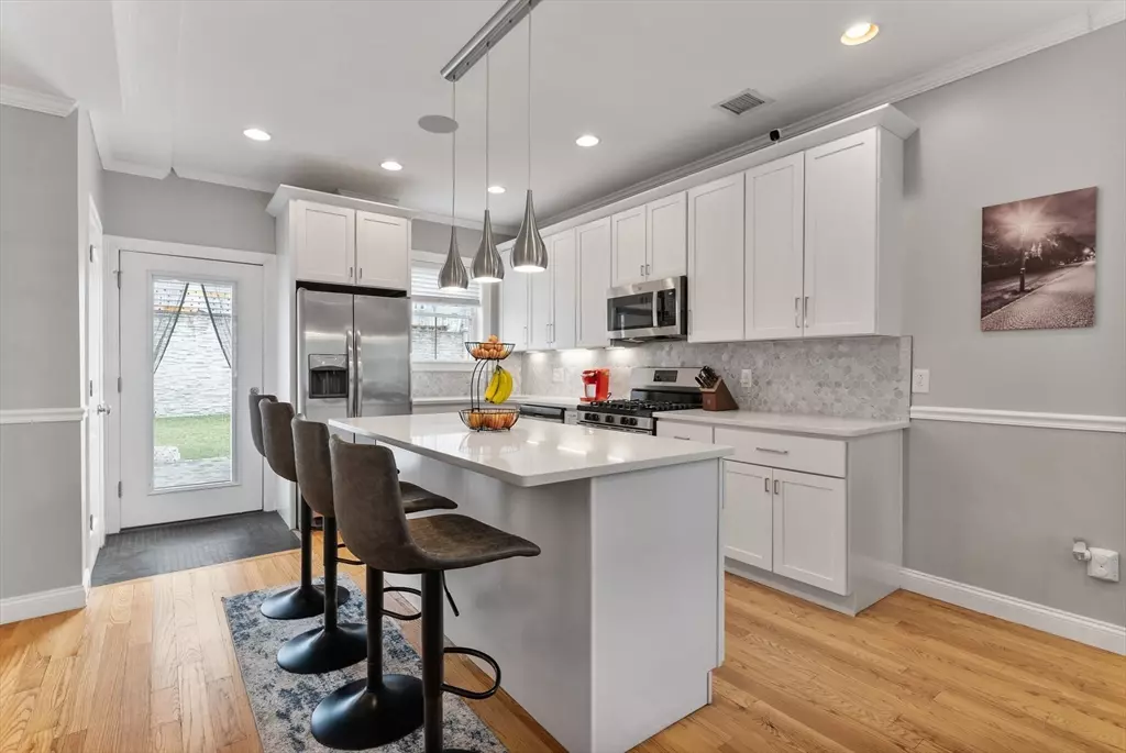 Boston, MA 02119,51 Robey #51