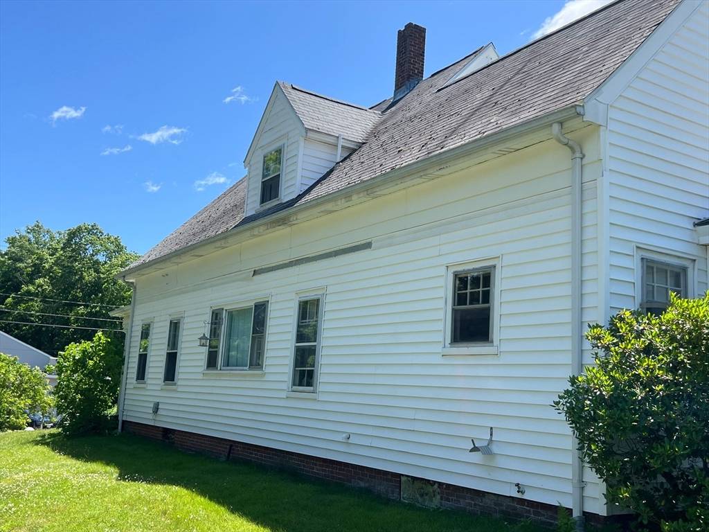 Easton, MA 02375,129 Turnpike St
