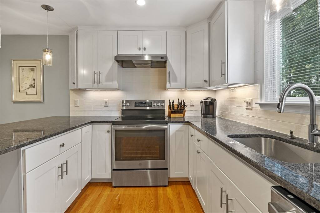 Marblehead, MA 01945,66 Prospect Street #1