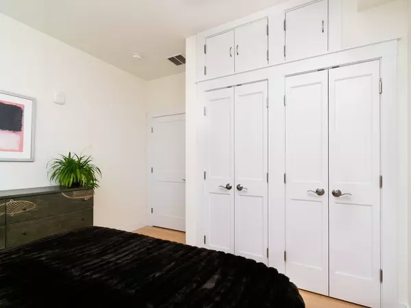 Somerville, MA 02143,70 Prospect St #304