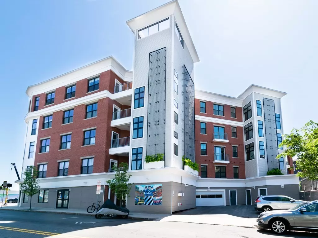 Somerville, MA 02143,70 Prospect St #304