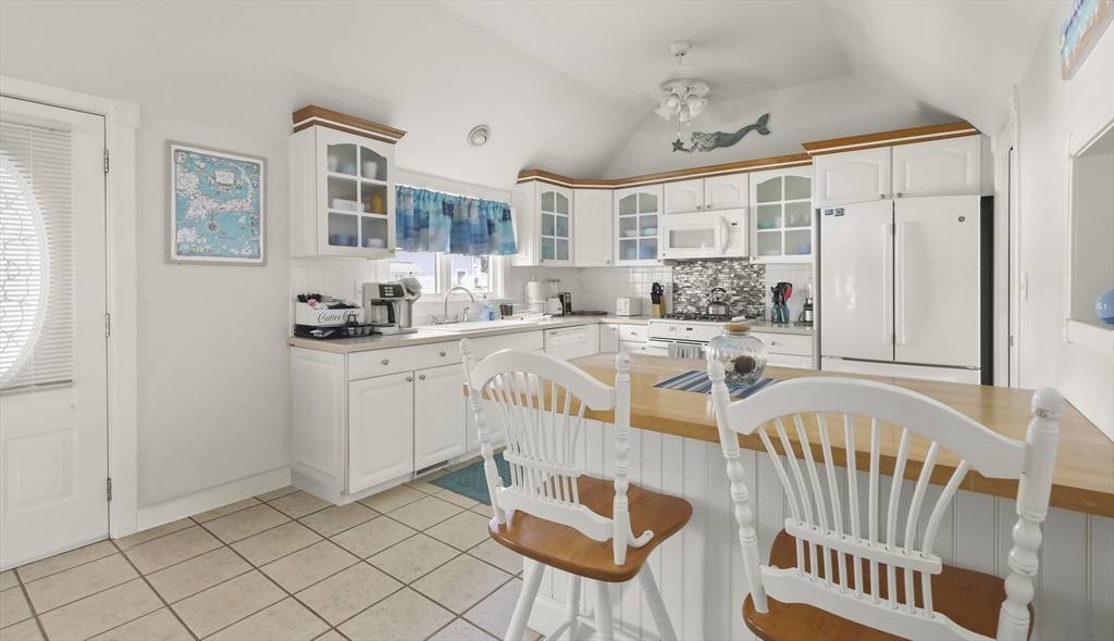 Wareham, MA 02558,12 Grove St