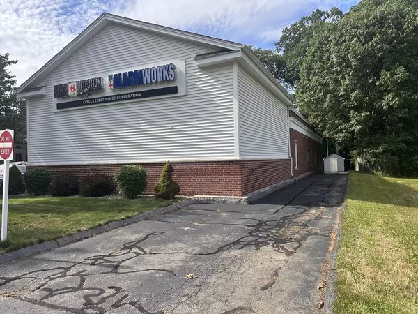 Chicopee, MA 01013,637 Front St