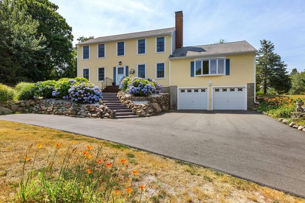 Dennis, MA 02660,10 Briarfield Road