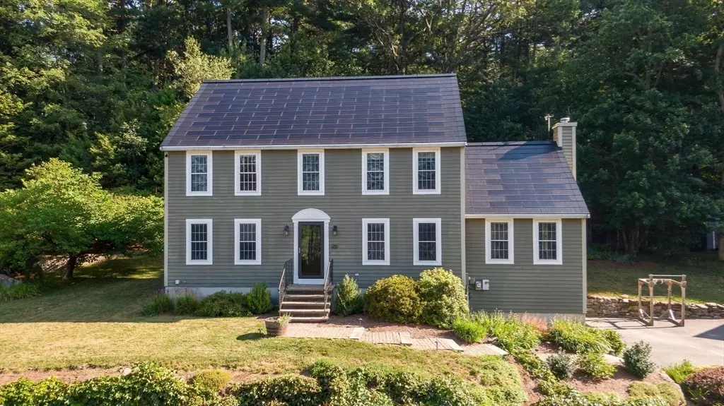 Ayer, MA 01432,25 Calvin St