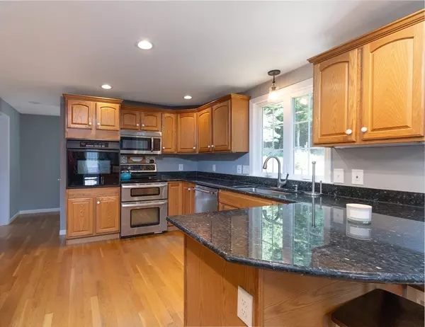 Ayer, MA 01432,25 Calvin St