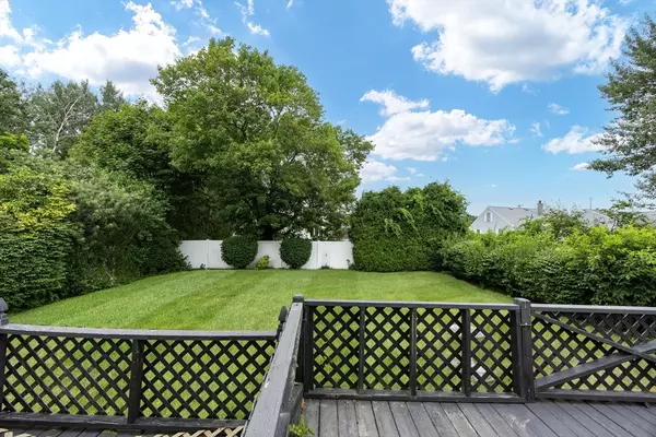 Swansea, MA 02777,55 Second Street