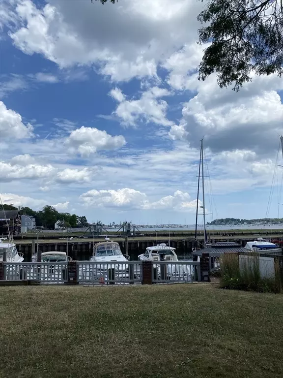 Salem, MA 01970,88 Wharf Street #L-D