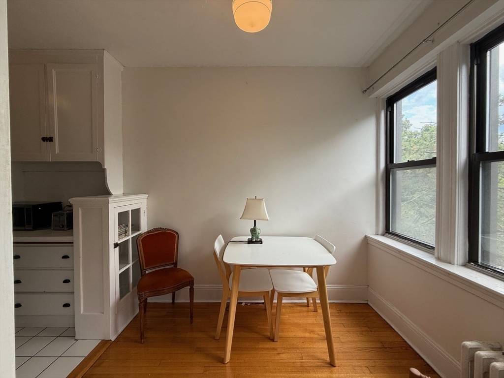 Boston, MA 02135,145 Englewood Avenue #31