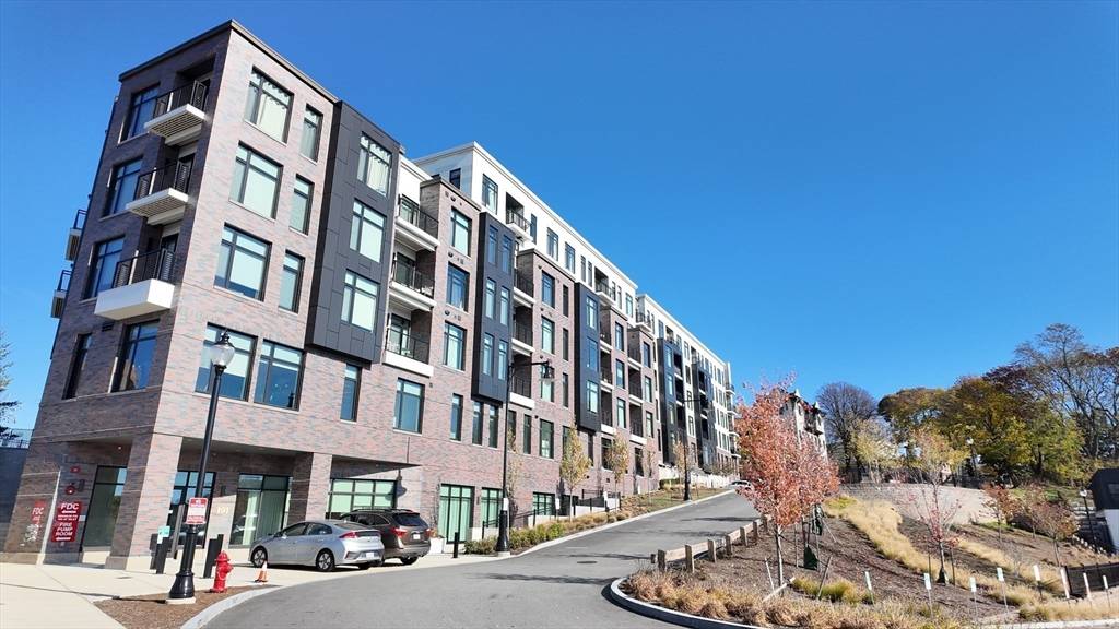 191 Washington St #421, Boston, MA 02135