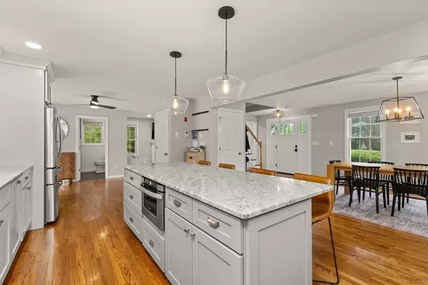 North Andover, MA 01845,498 Salem St