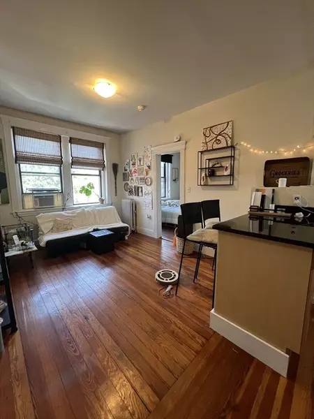 65 Burbank St #24, Boston, MA 02115