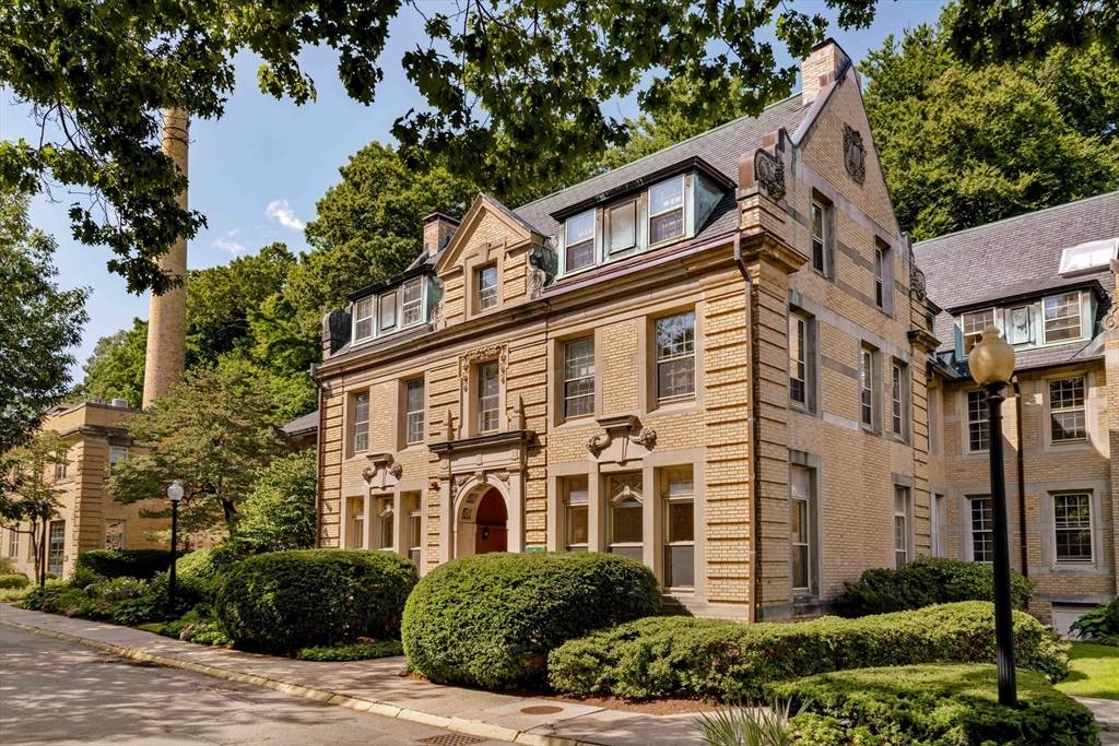 65A Glen Road #H4, Brookline, MA 02445