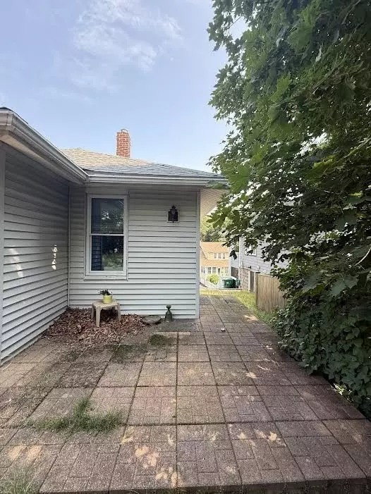 Medford, MA 02155,23 Murray Hill Road