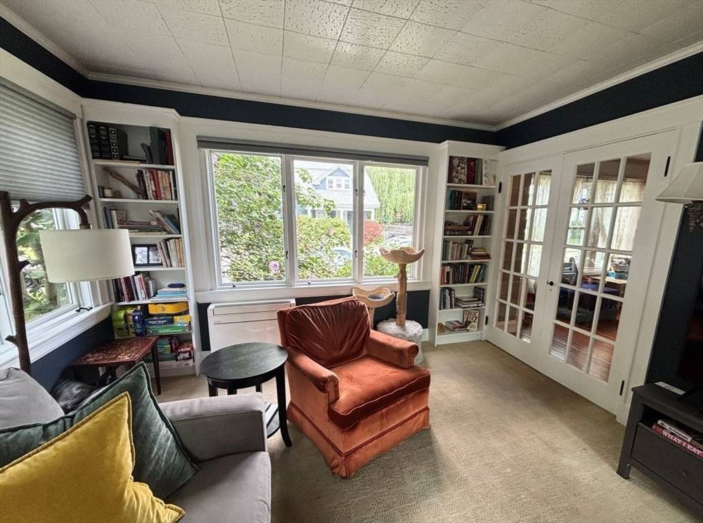 Framingham, MA 01702,37 Eden Street