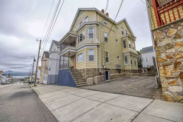 318 Broadway, Fall River, MA 02721