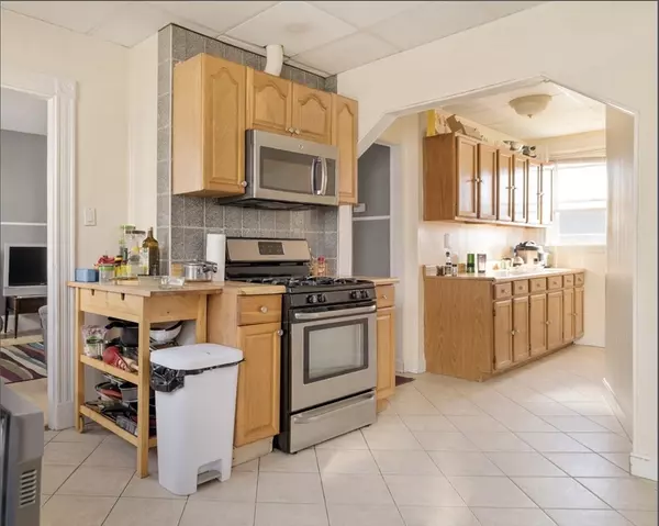 Somerville, MA 02145,5 Fountain Ave #3