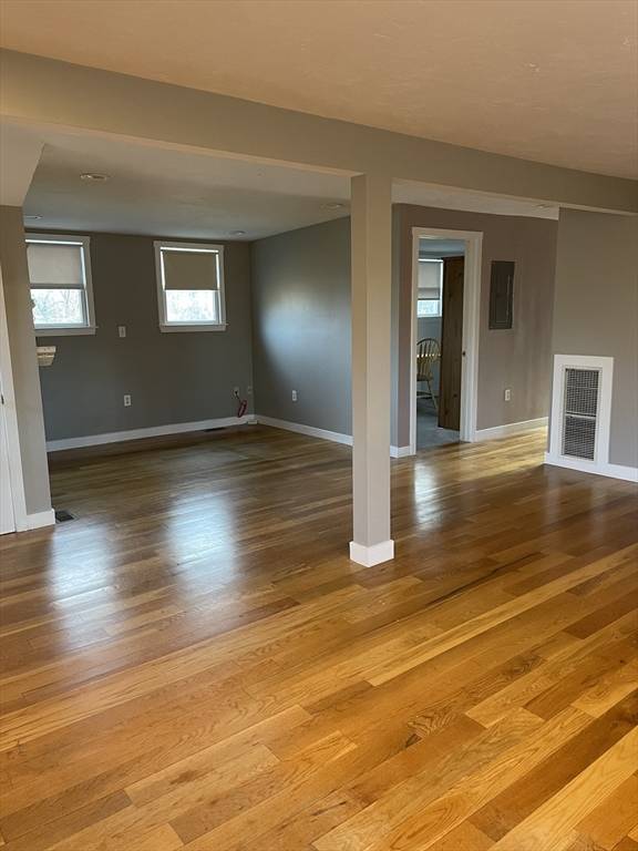 Lincoln, MA 01773,42 Brooks Rd #GAR