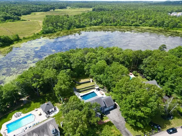 Plymouth, MA 02360,100 Shallow Pond Ln