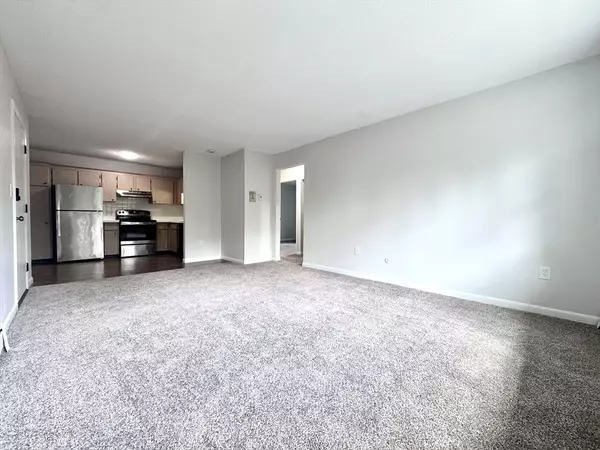 Newton, MA 02460,132 North St #10