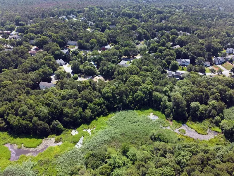 169 Surf Dr, Mashpee, MA 02649