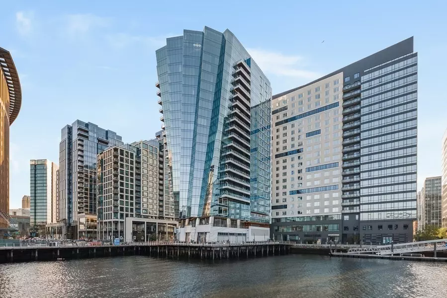150 Seaport Blvd #9F, Boston, MA 02210