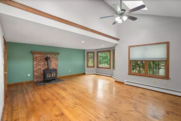 Northbridge, MA 01534,29 Chipper Hill Rd