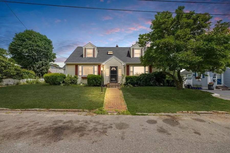 6 Curtis Rd, Saugus, MA 01906