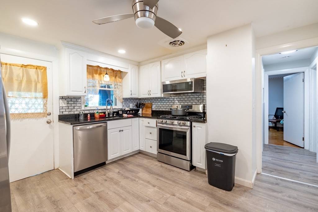 Saugus, MA 01906,6 Curtis Rd