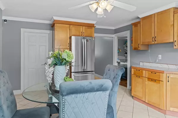 Methuen, MA 01844,29 Wallace St