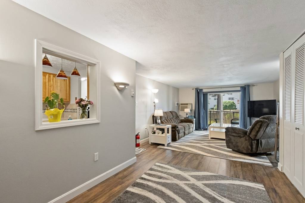 Weymouth, MA 02190,46 Greentree Ln #16