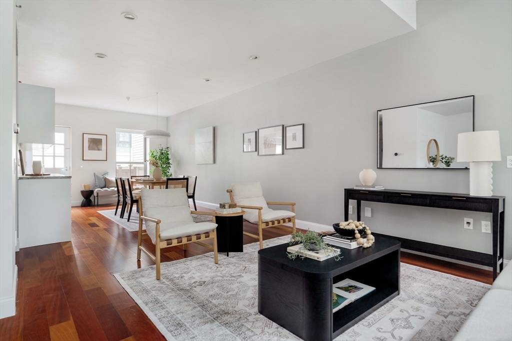 Cambridge, MA 02141,28 2nd St #28