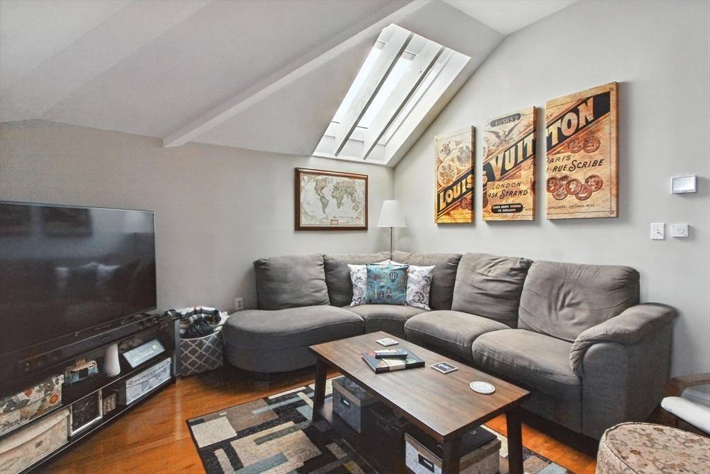 Quincy, MA 02171,94 Newbury Ave #403