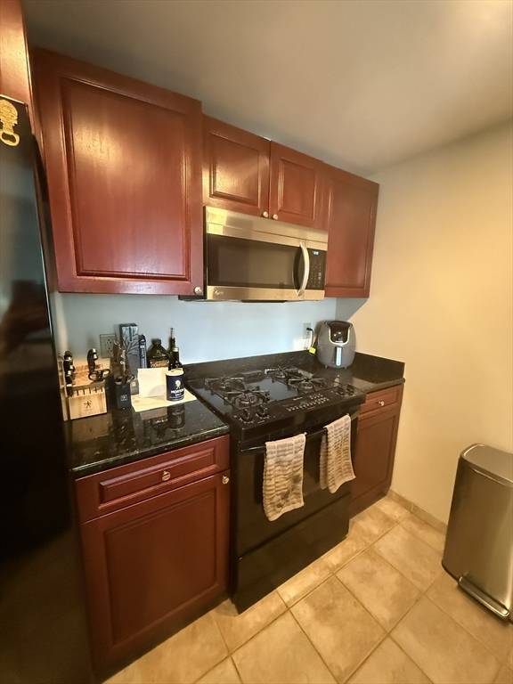 Boston, MA 02111,1 Nassau Street #1101