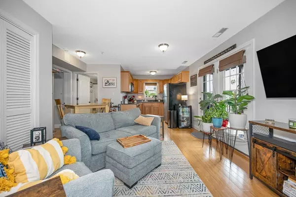 Haverhill, MA 01832,226 River St #3